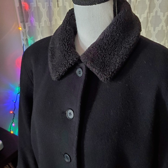 Forecaster Black Winter Coat - Picture 2 of 9
